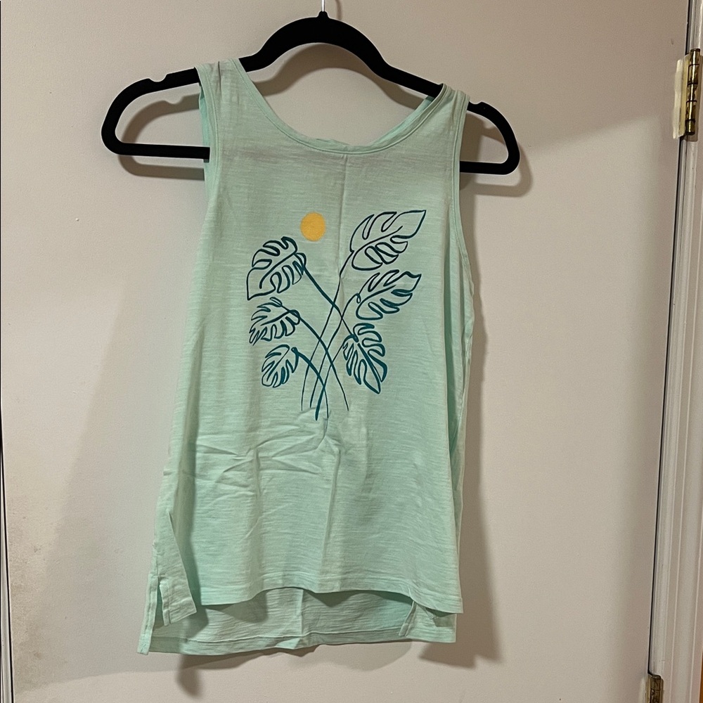 Old Navy Mint Green Tank Top with Leaf Design
